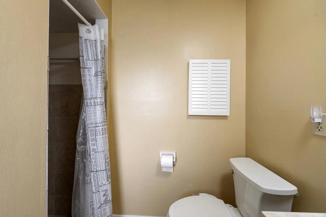 4594 PARNELL DR — photo 20