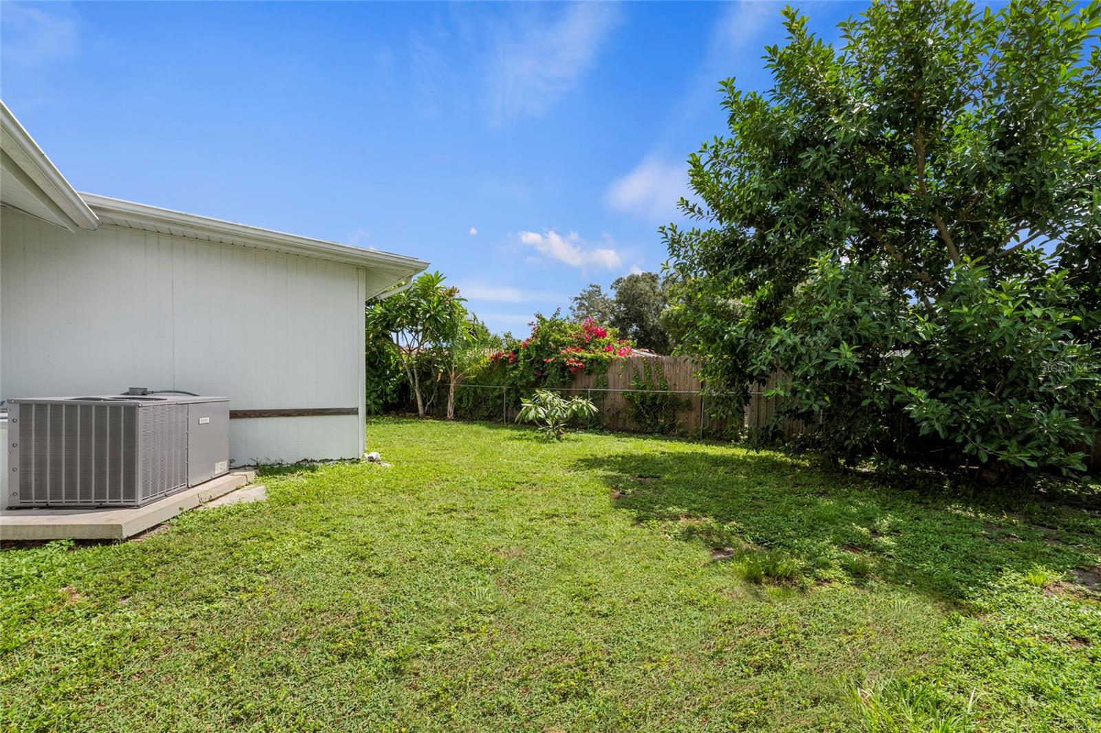 4594 PARNELL DR — photo 29