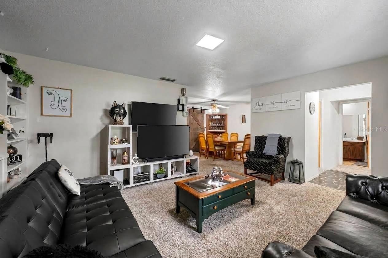 4594 PARNELL DR — photo 6