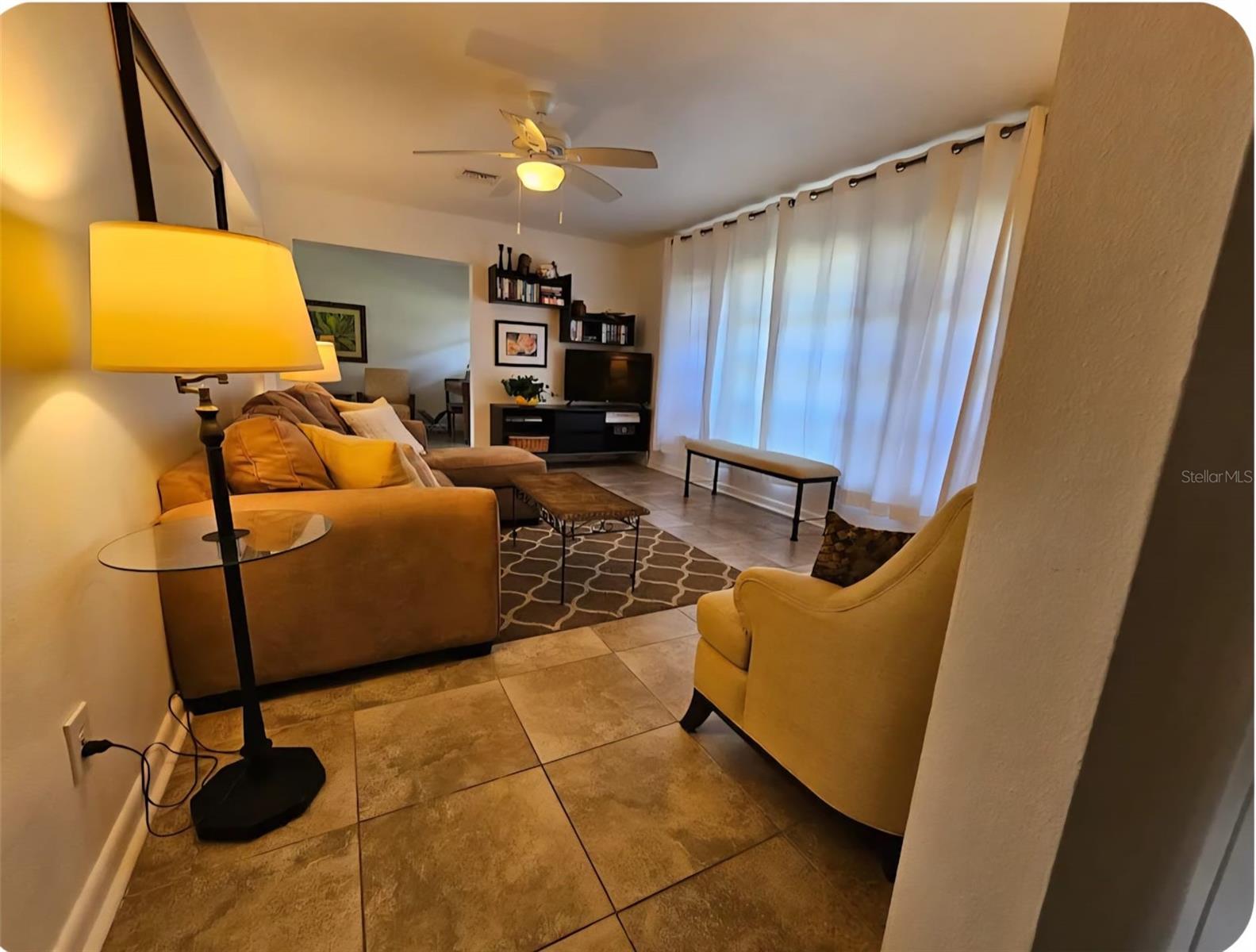 11598 OVAL DR W — photo 5