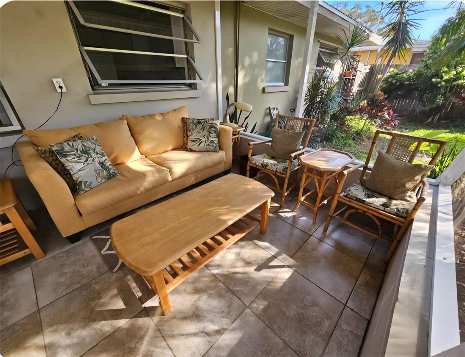 11598 OVAL DR W — photo 15