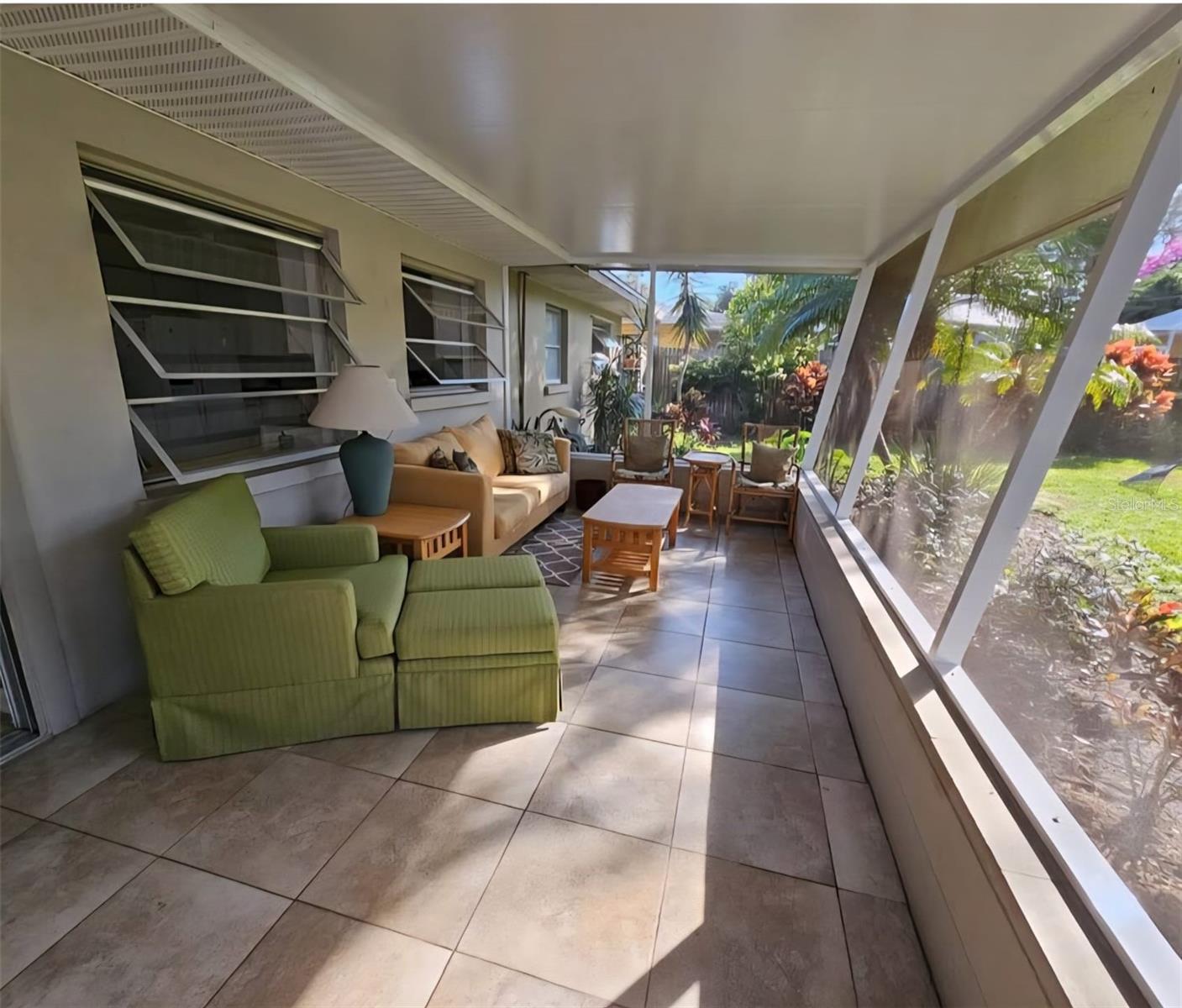 11598 OVAL DR W — photo 14