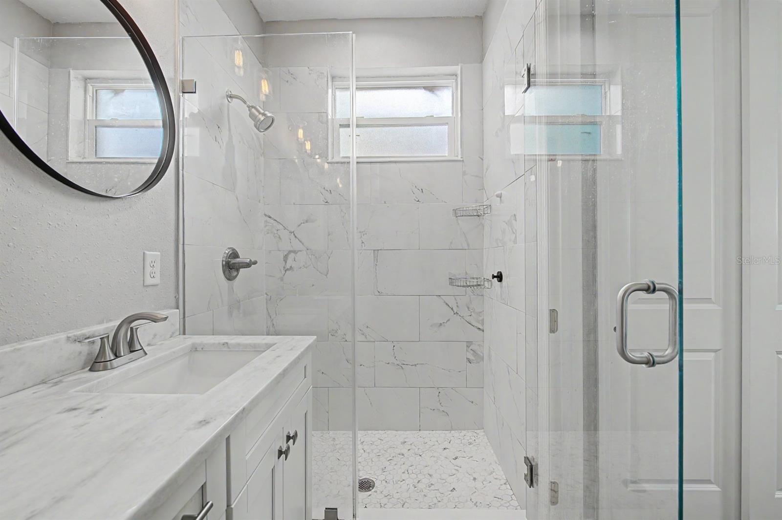 224 W EMILY ST — photo 25