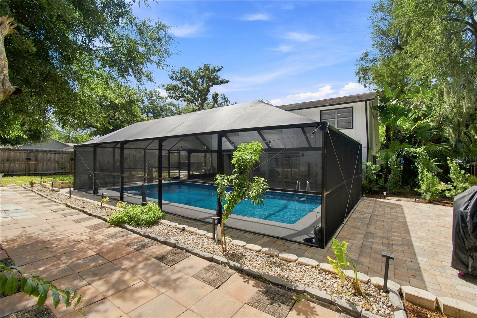 626 FOREST HILLS DR — photo 32