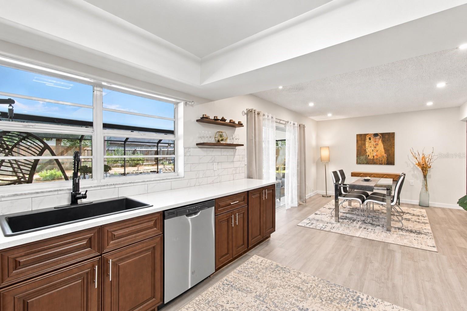 626 FOREST HILLS DR — photo 13