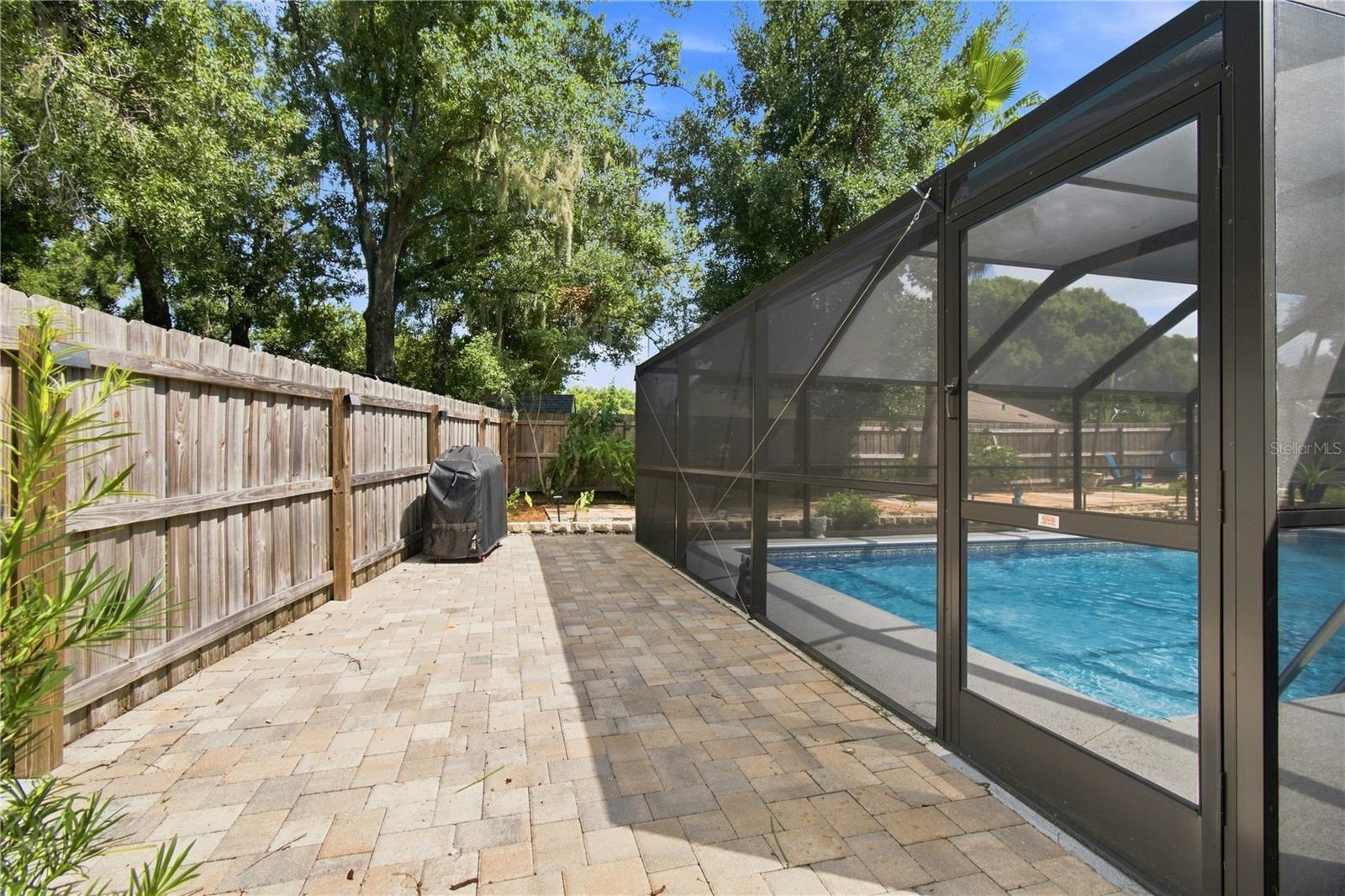 626 FOREST HILLS DR — photo 30