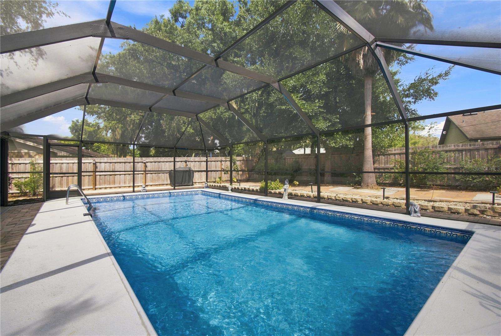 626 FOREST HILLS DR — photo 25