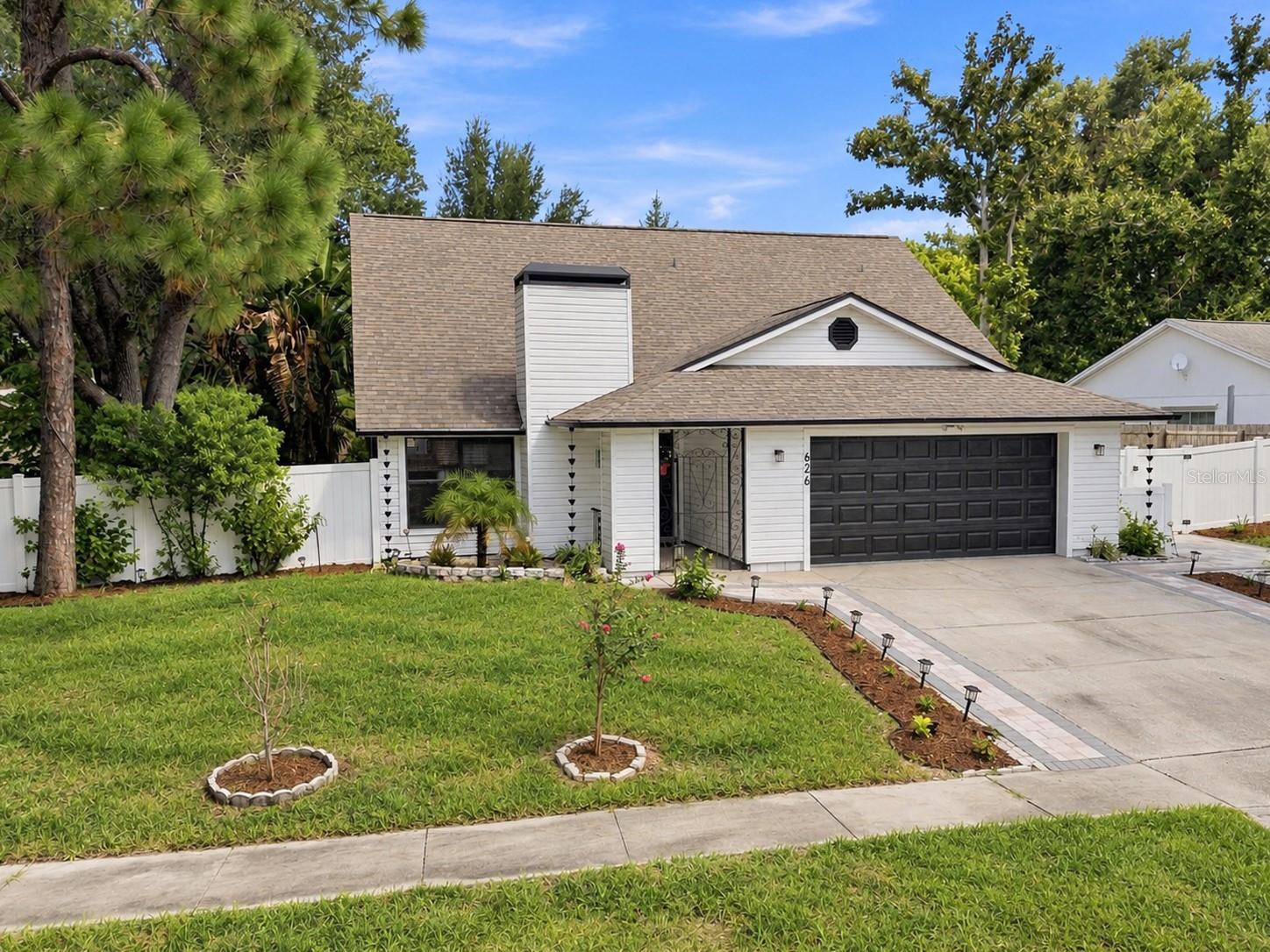 626 FOREST HILLS DR — photo 35