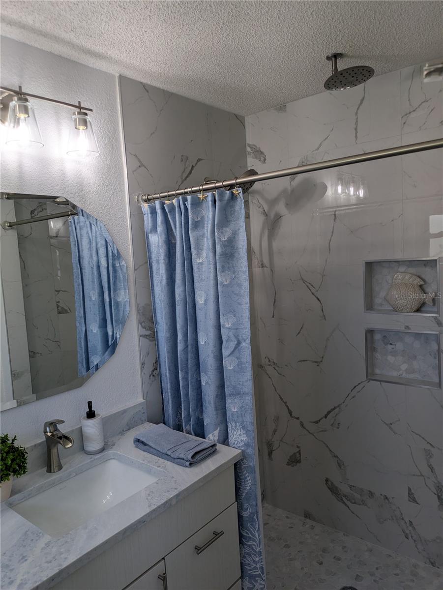3641 BEACH DR SE — photo 15