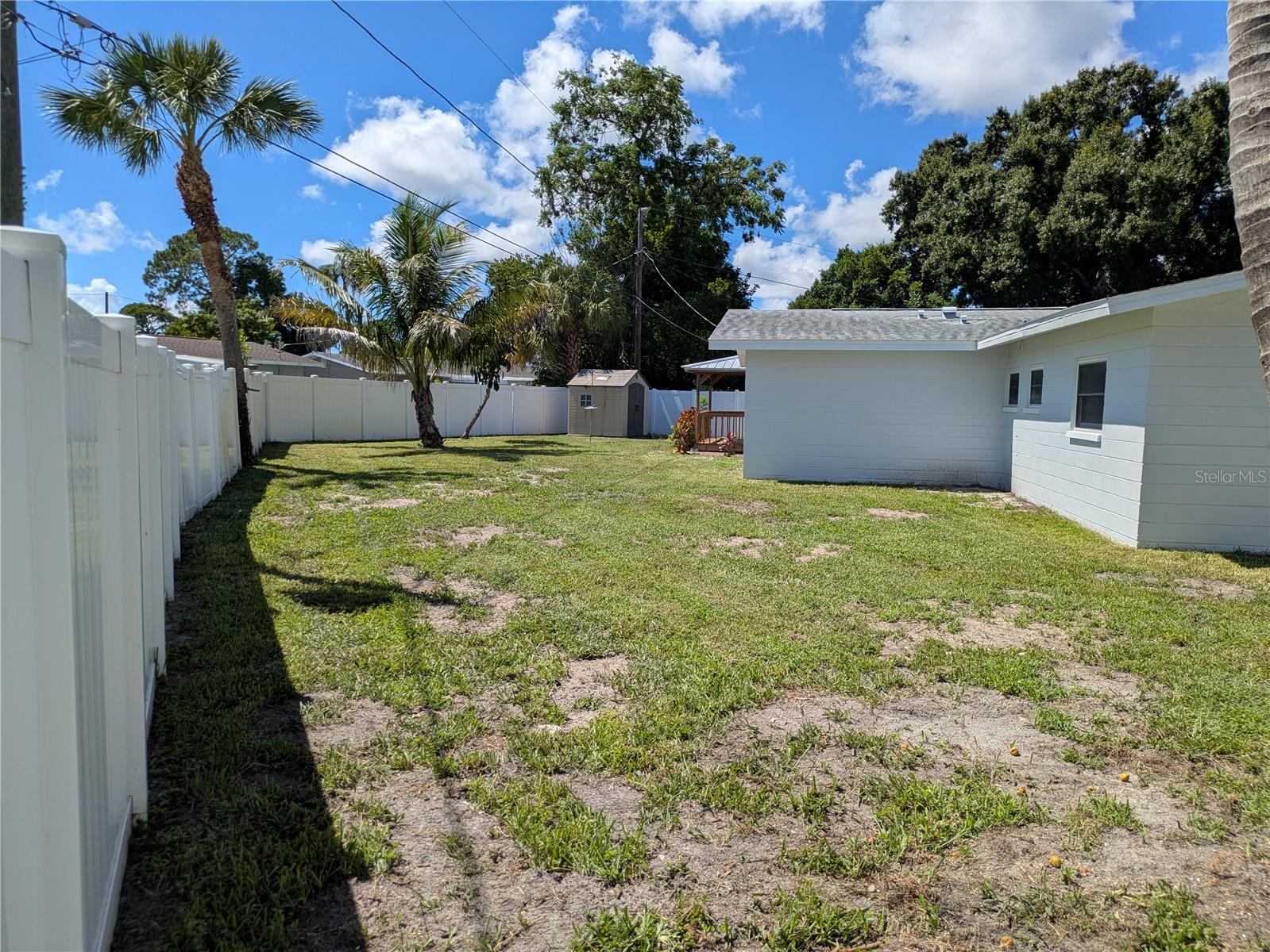 3641 BEACH DR SE — photo 29