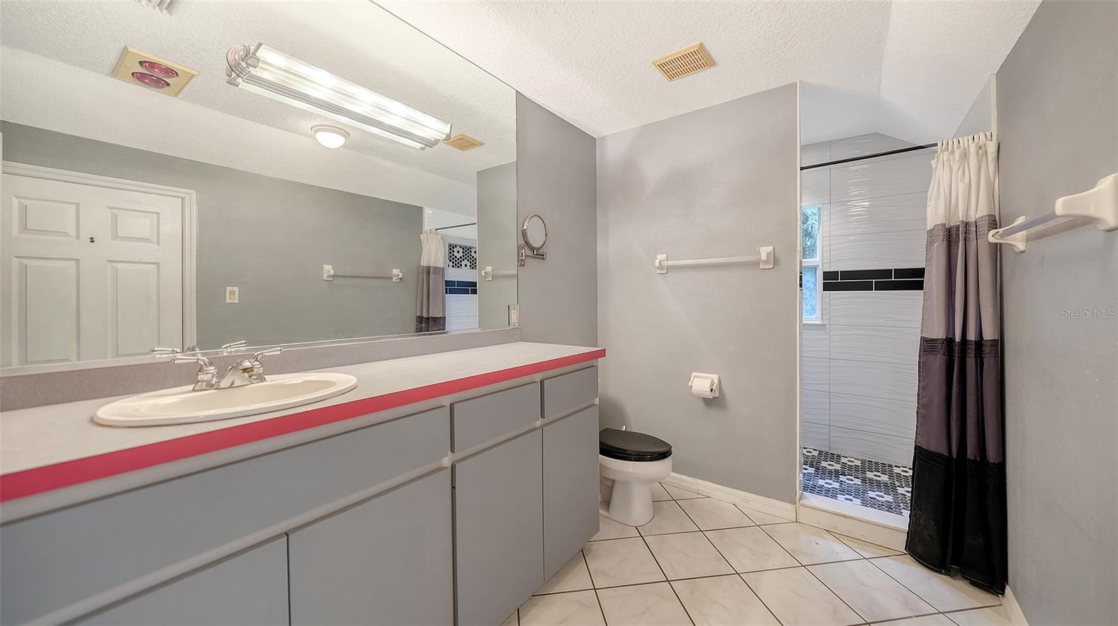 2046 CORDES ST — photo 20