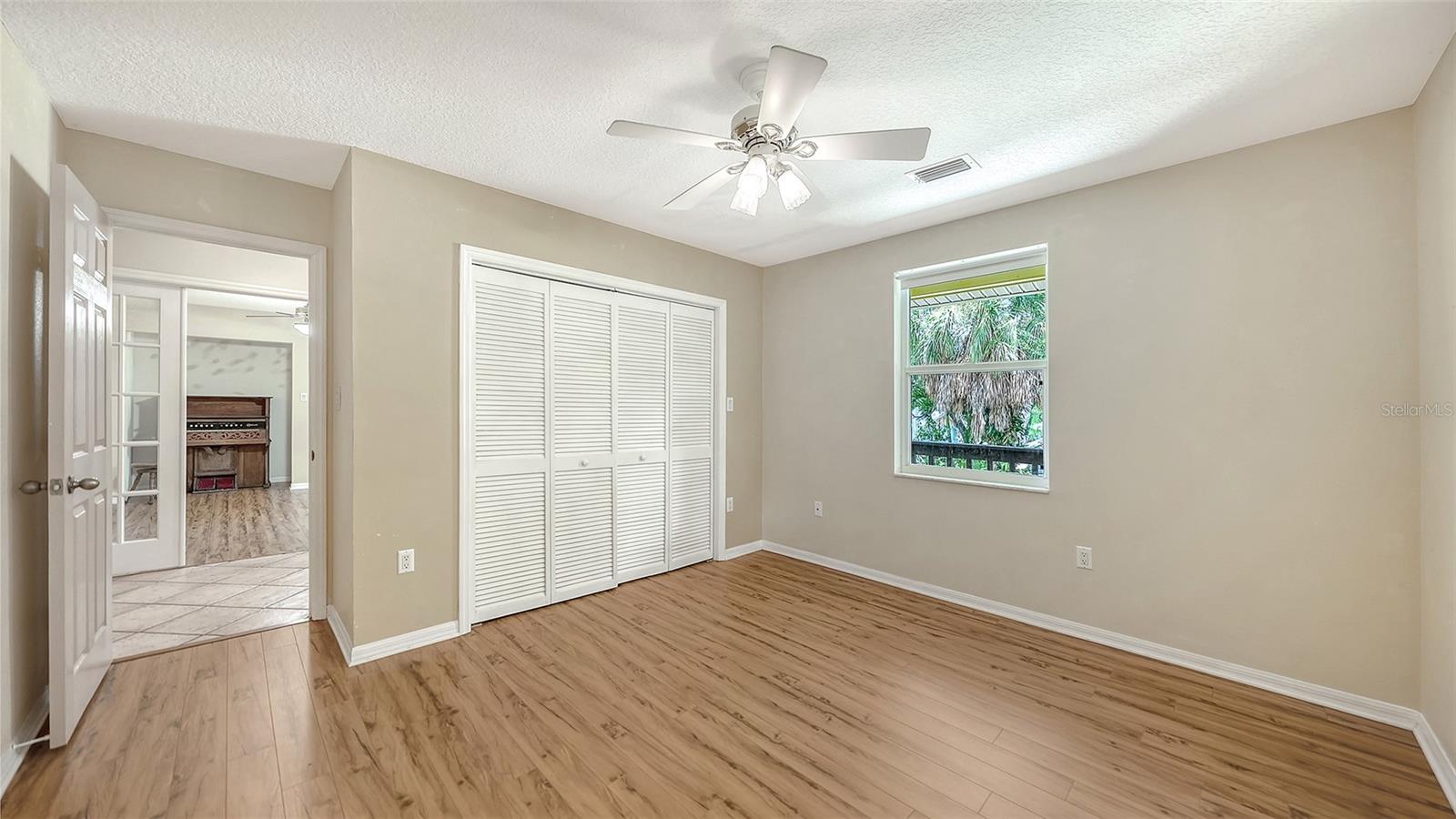 2046 CORDES ST — photo 22