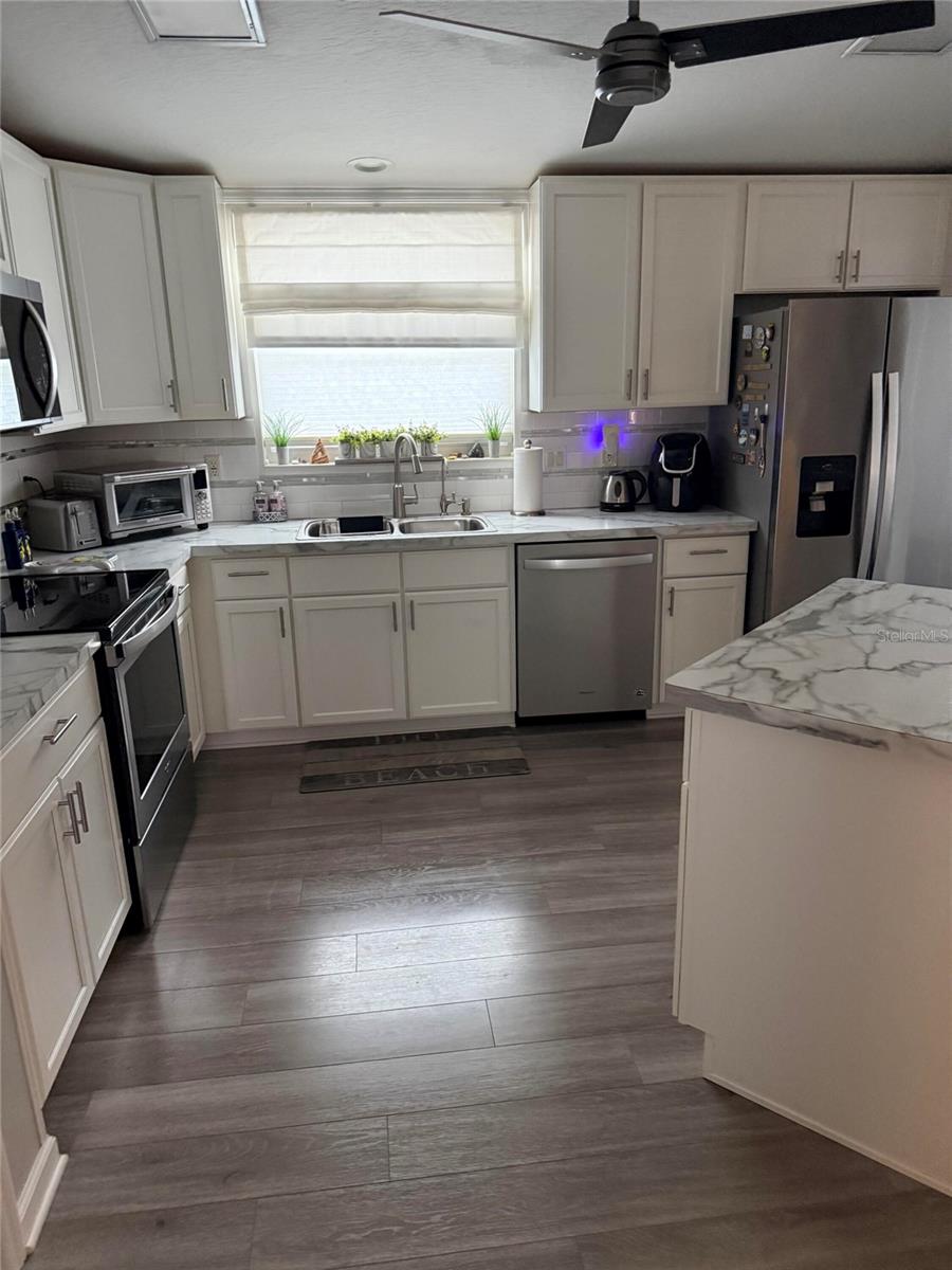 5109 8TH B ST E — photo 8