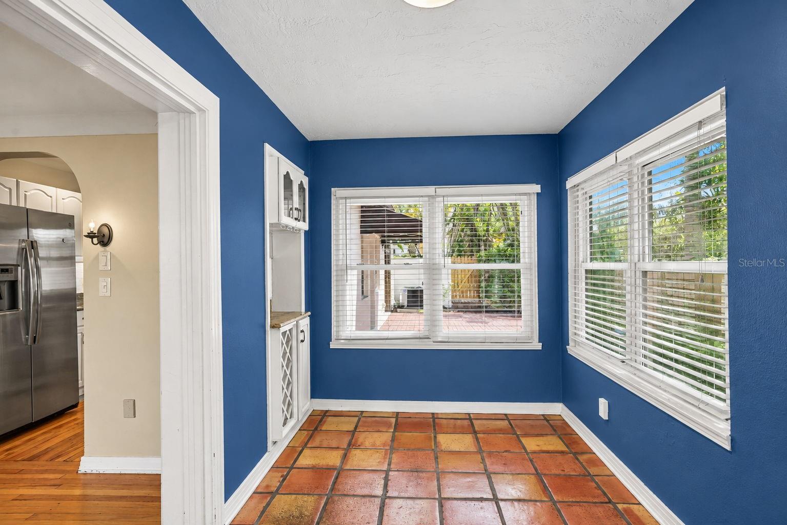 206 17TH AVE NE — photo 9