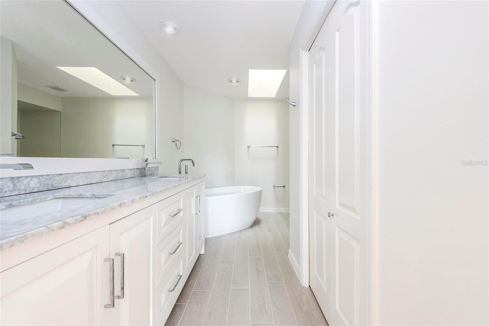 870 HUDSON AVE #870 — photo 10
