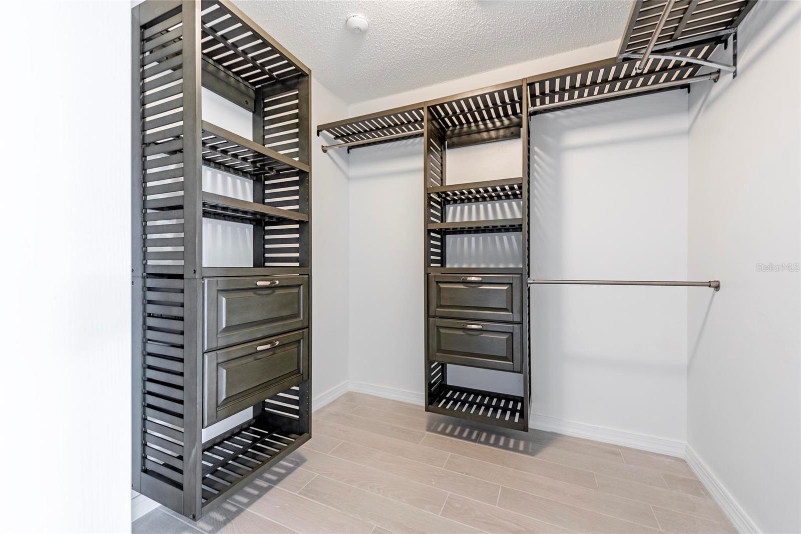 870 HUDSON AVE #870 — photo 13