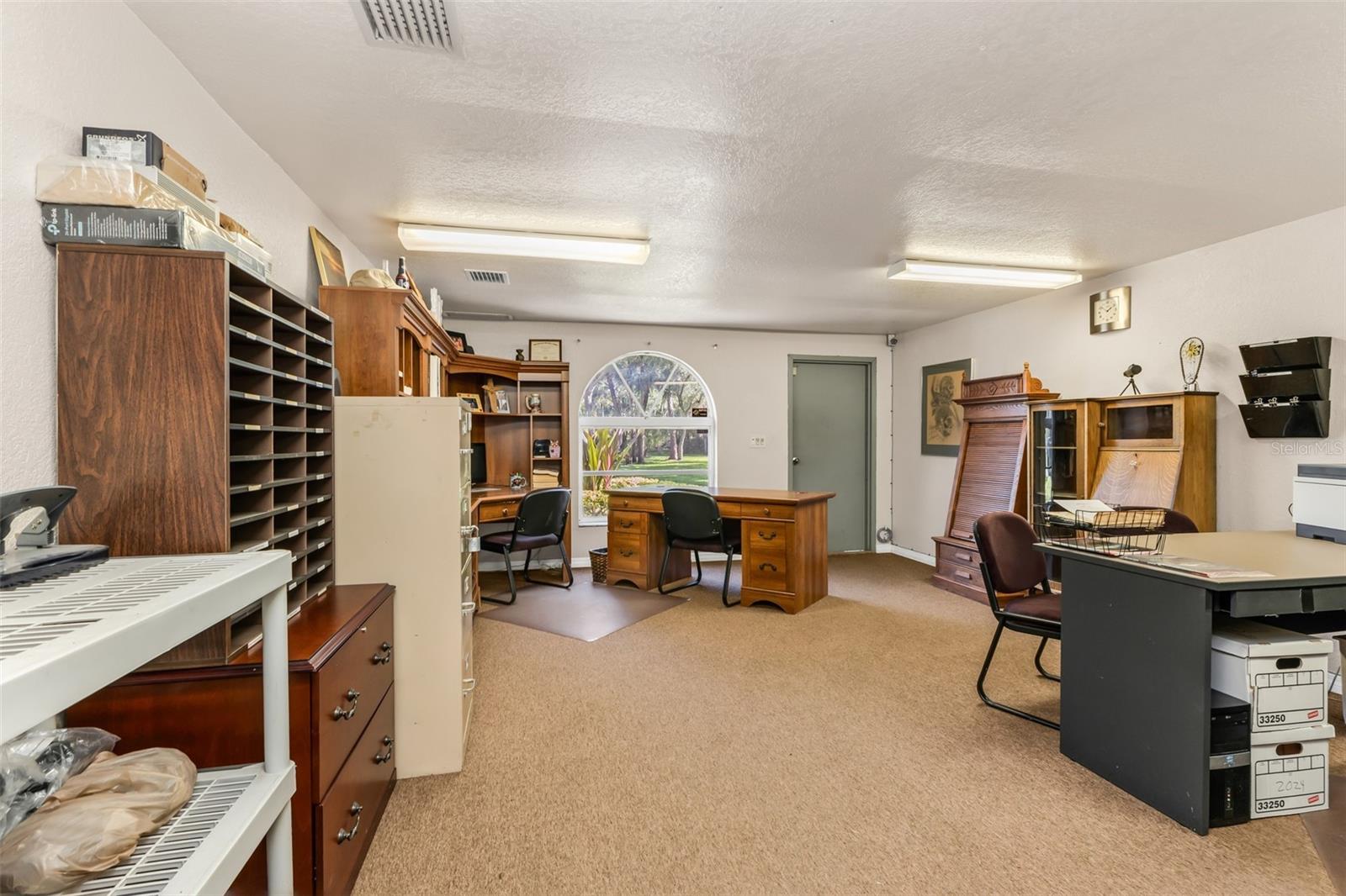 4225 ULMAN AVE — photo 46