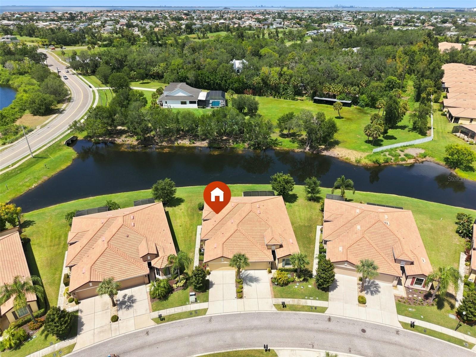 5465 SUNSET FALLS DR — photo 4