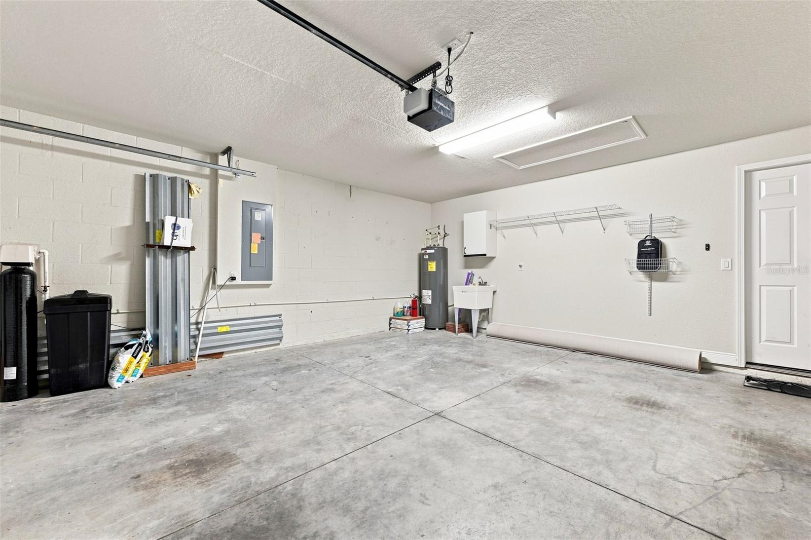 5465 SUNSET FALLS DR — photo 36
