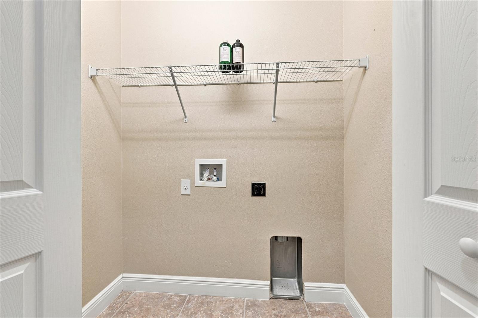 5465 SUNSET FALLS DR — photo 35