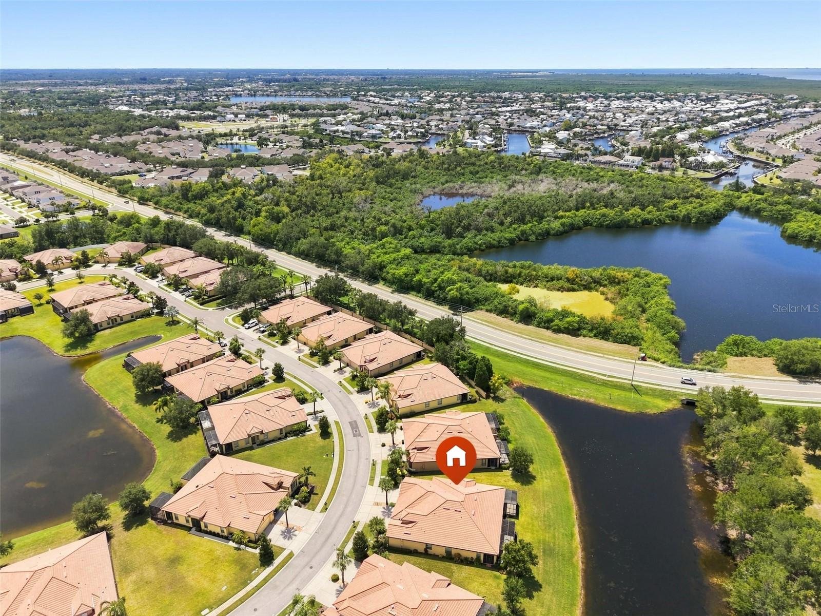 5465 SUNSET FALLS DR — photo 40