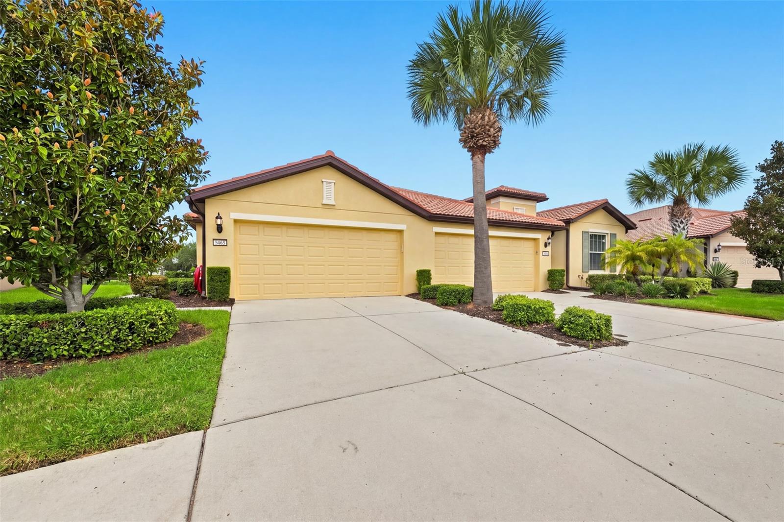 5465 SUNSET FALLS DR — photo 2