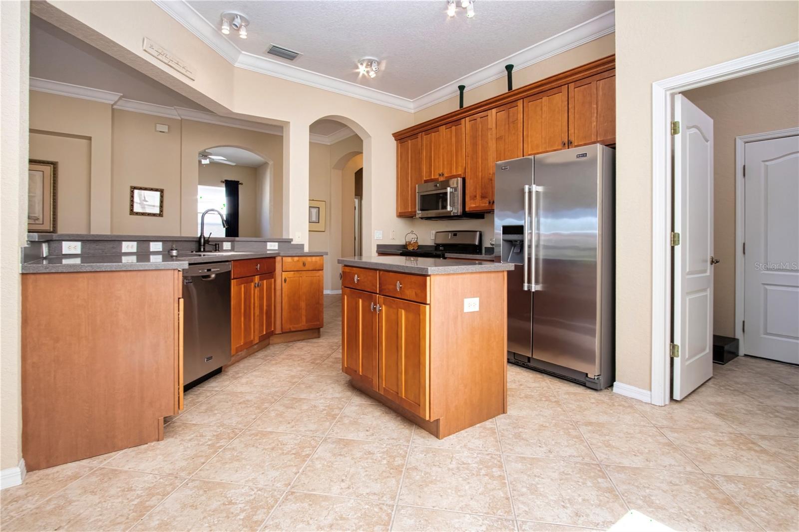 446 NOBLE FAIRE DR — photo 7