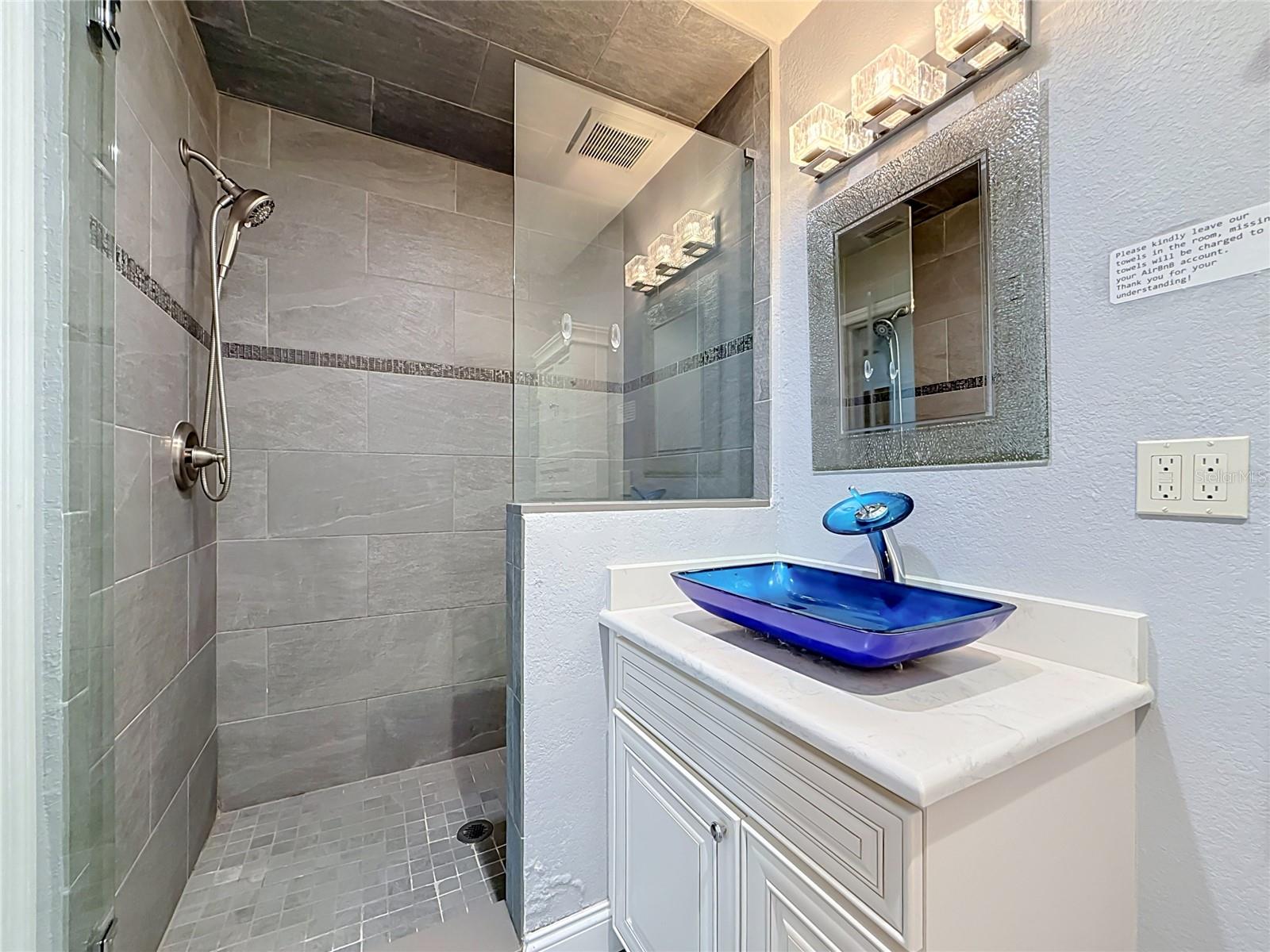 7542 HARBOR VIEW WAY — photo 44