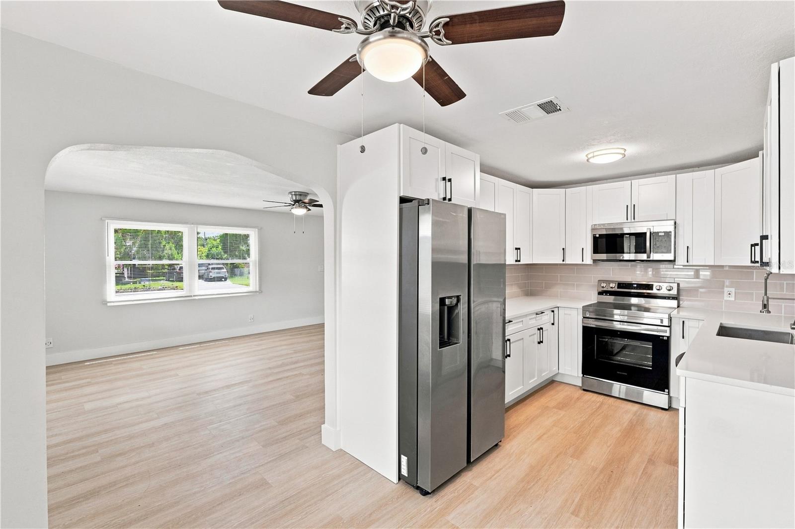 4115 FAIRFIELD AVE S — photo 4