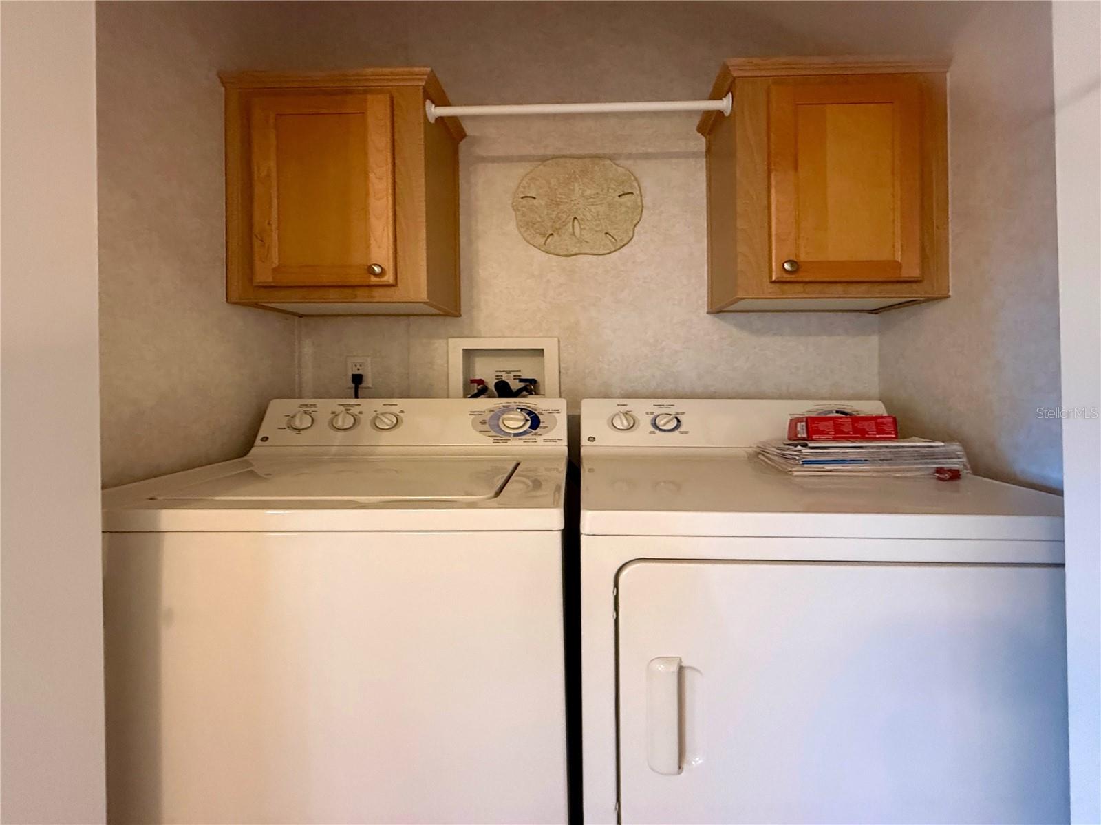 225 S PORT ROYAL LN — photo 11