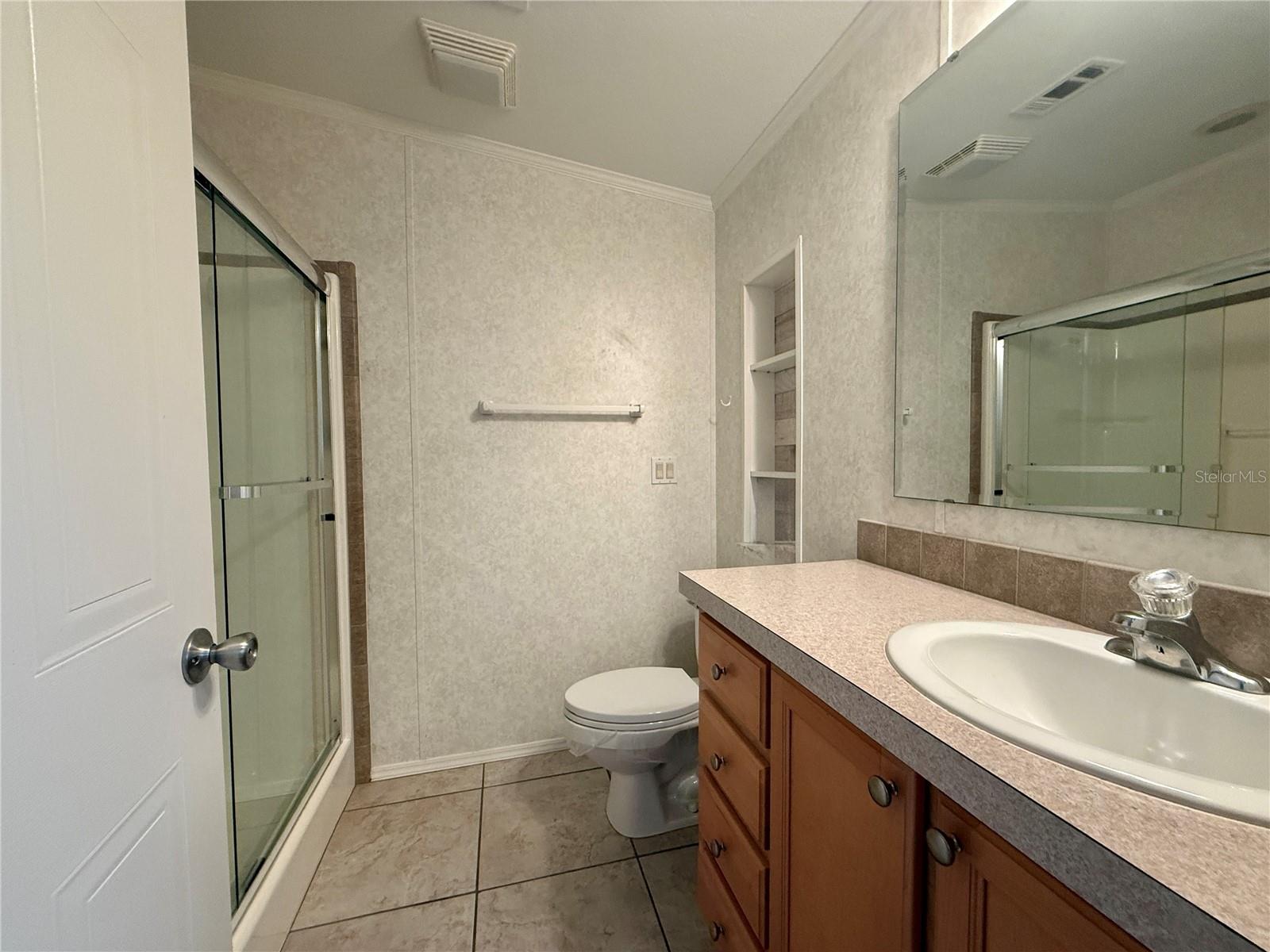 225 S PORT ROYAL LN — photo 8