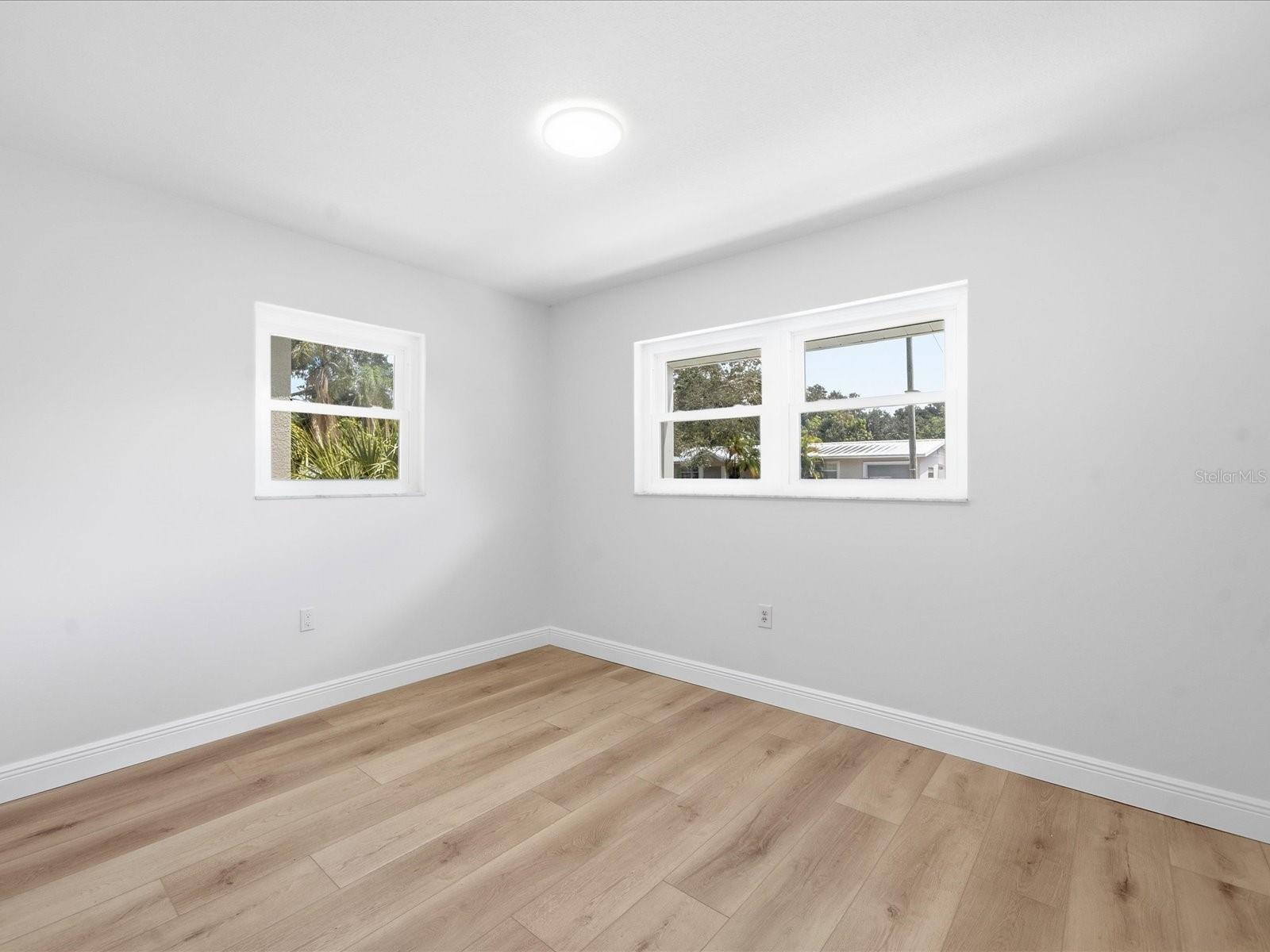 4519 S COOPER PL — photo 32
