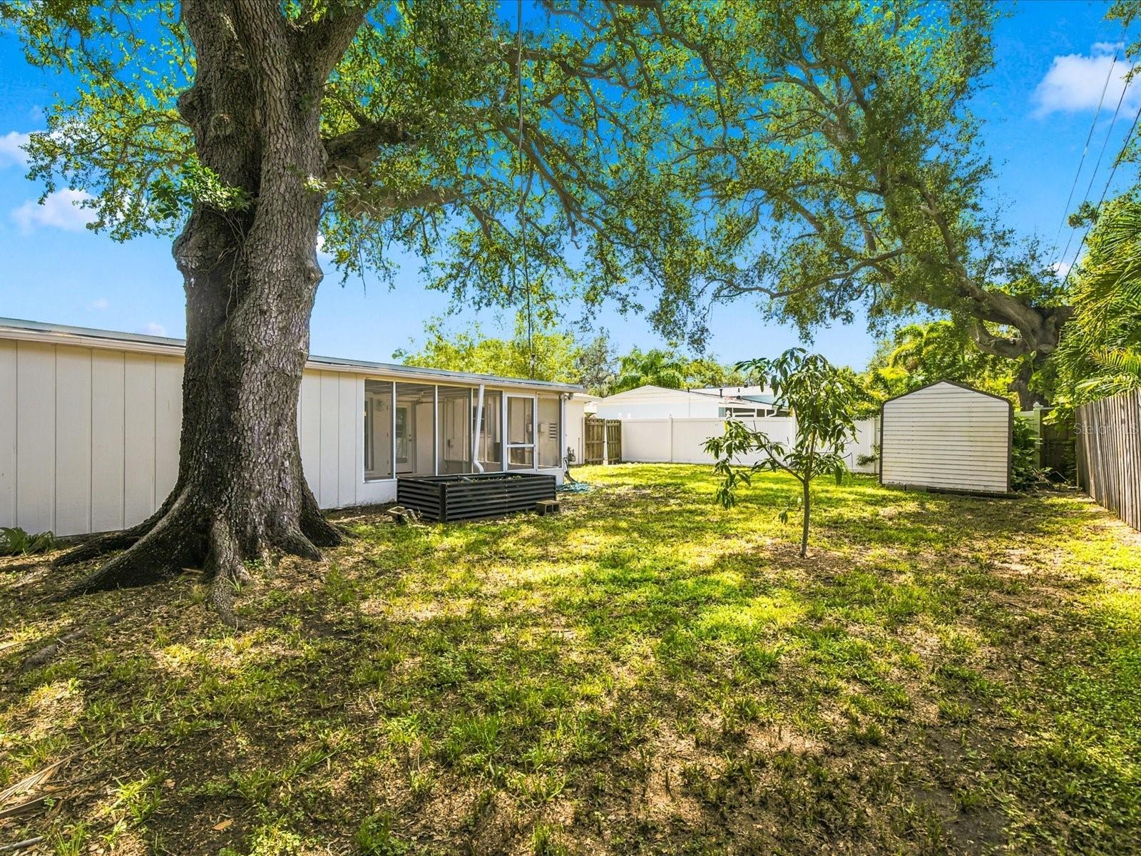 4519 S COOPER PL — photo 38
