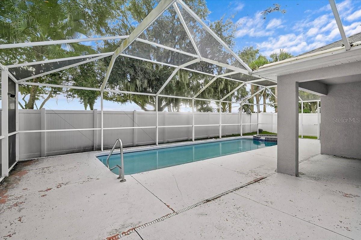4240 MALICKSON DR — photo 28