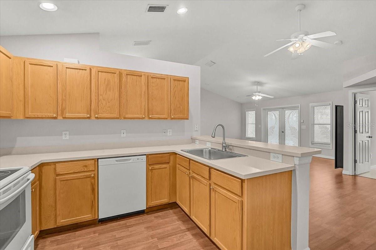 4240 MALICKSON DR — photo 13