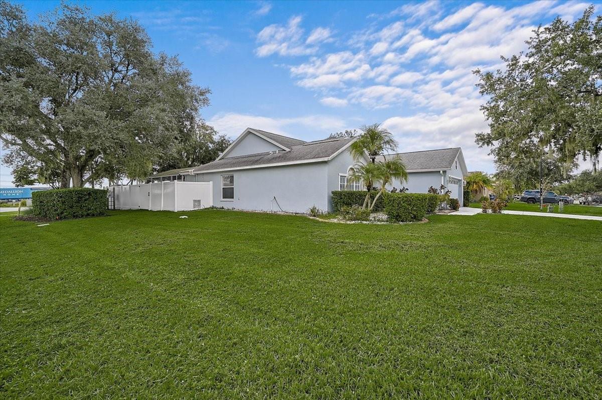 4240 MALICKSON DR — photo 42