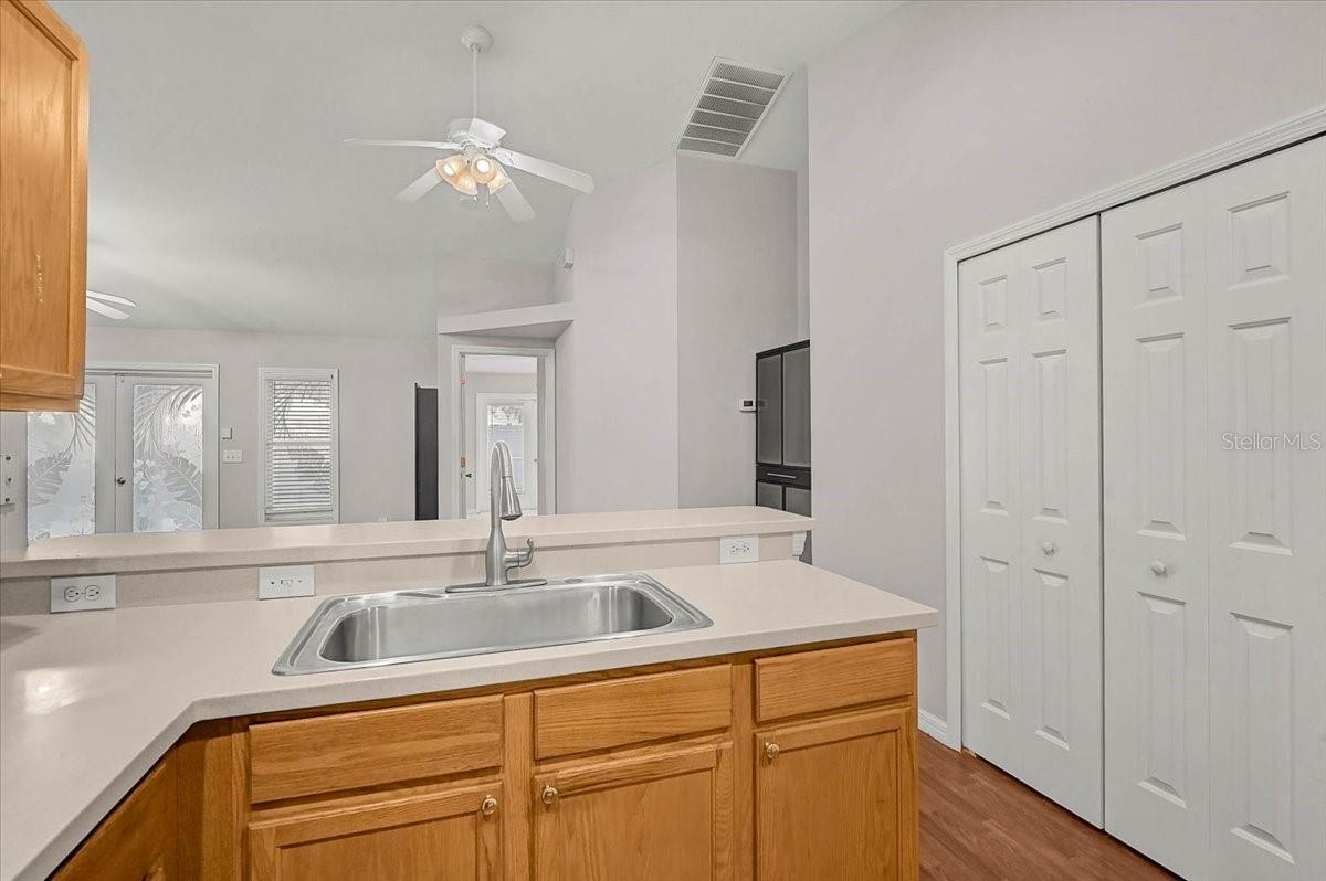 4240 MALICKSON DR — photo 12