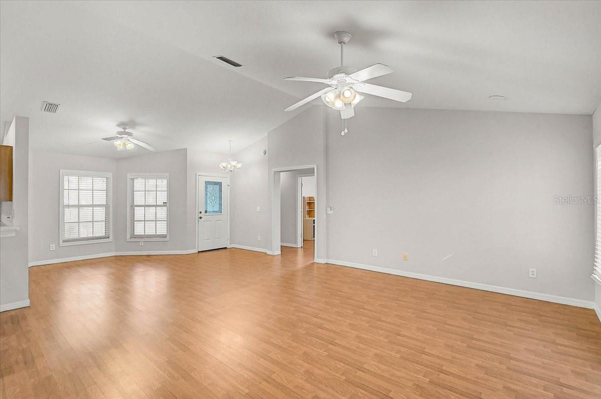 4240 MALICKSON DR — photo 9