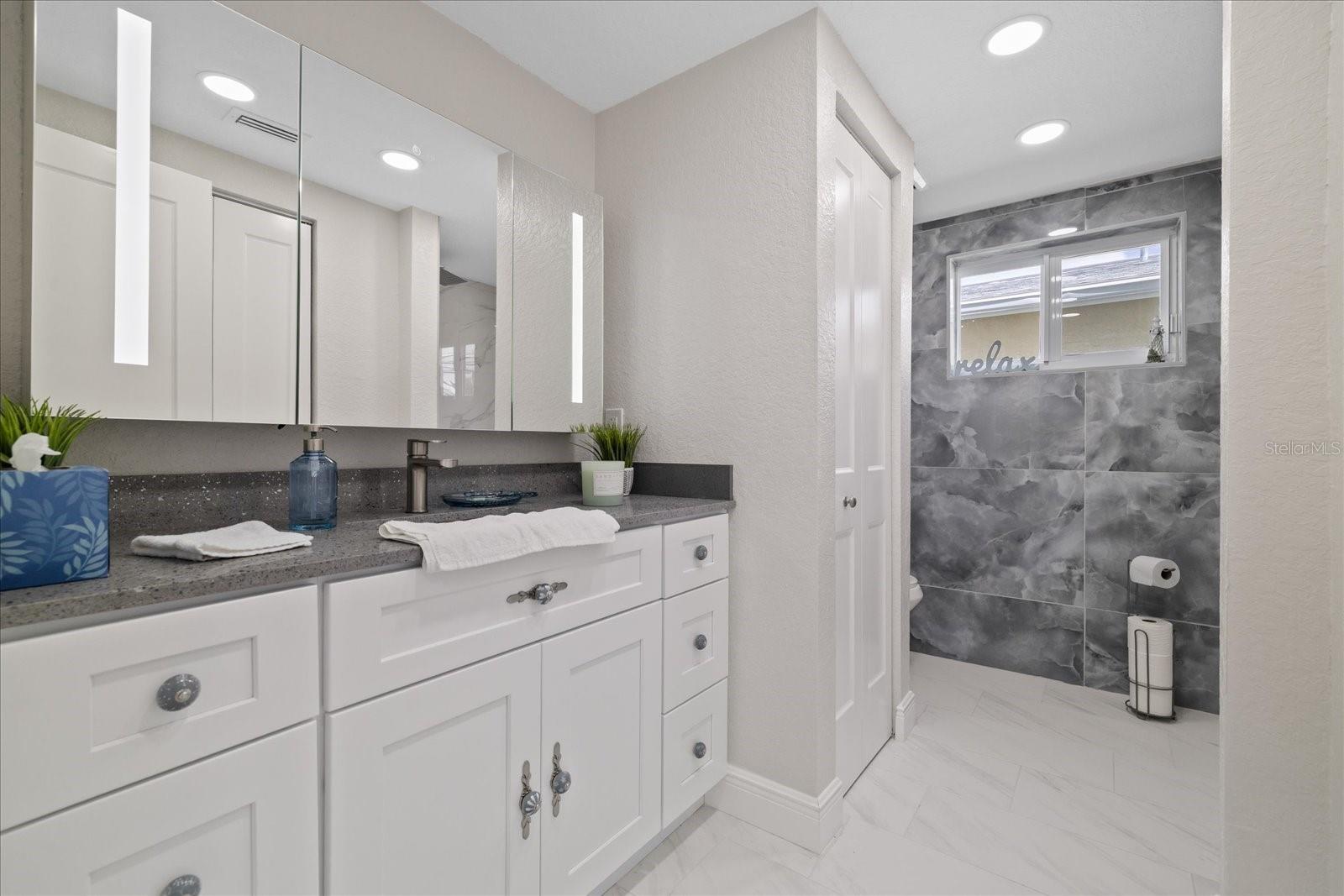 3961 HEADSAIL DR — photo 34