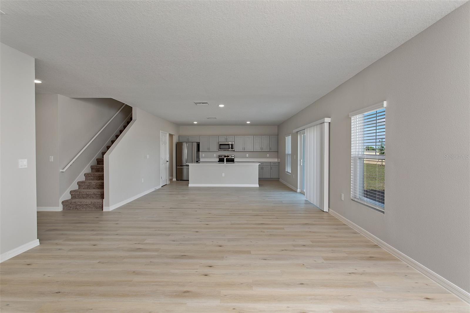 36675 THORNHEDGE DR — photo 12