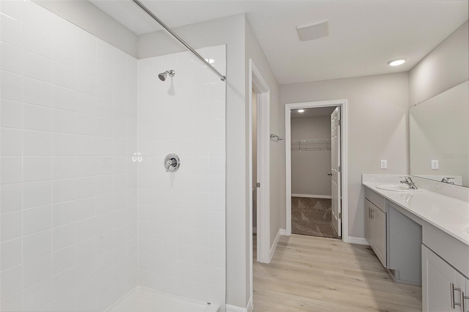36675 THORNHEDGE DR — photo 6