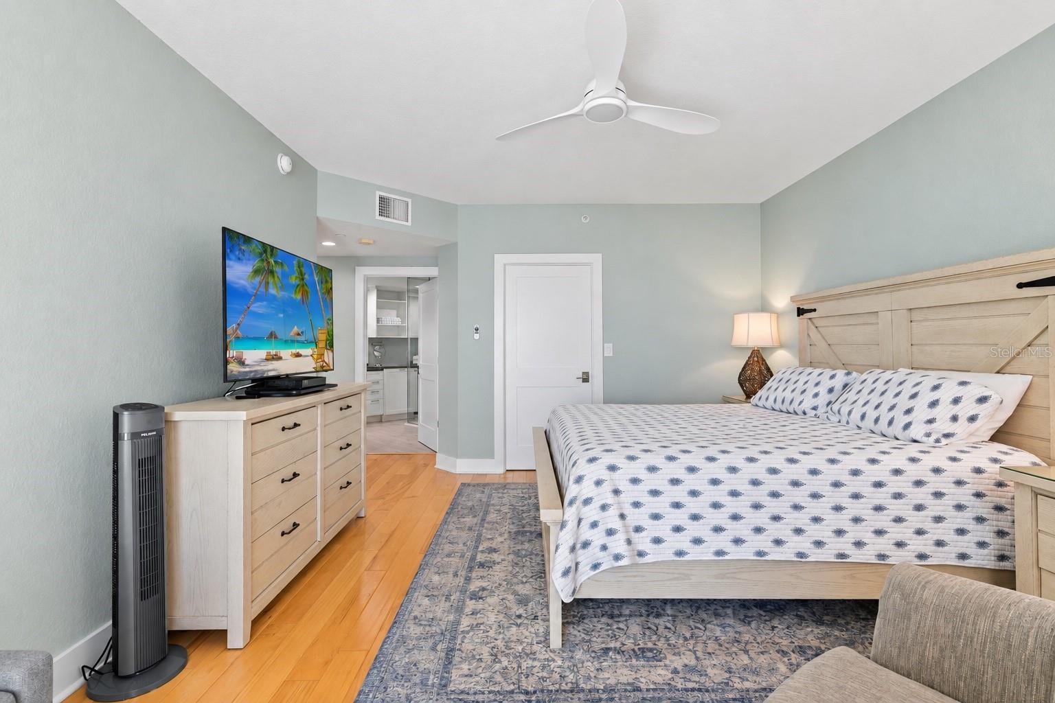 11 SAN MARCO ST #905 — photo 24