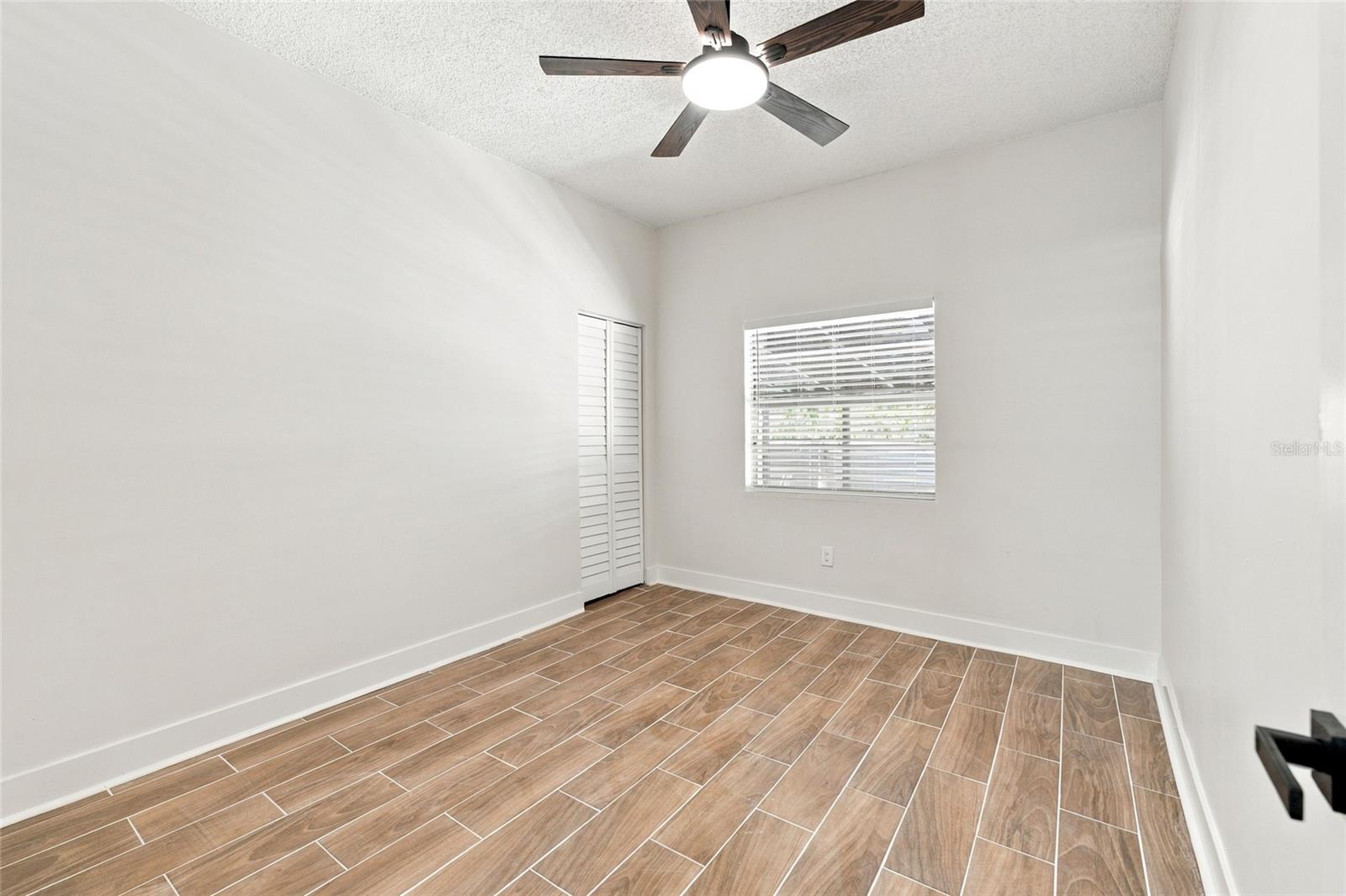 2217 CORRINE ST — photo 32