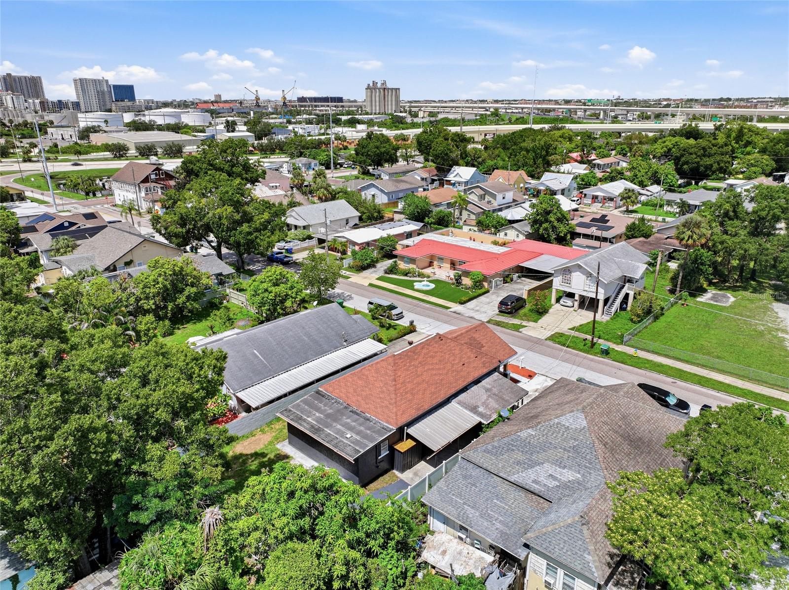 2217 CORRINE ST — photo 47