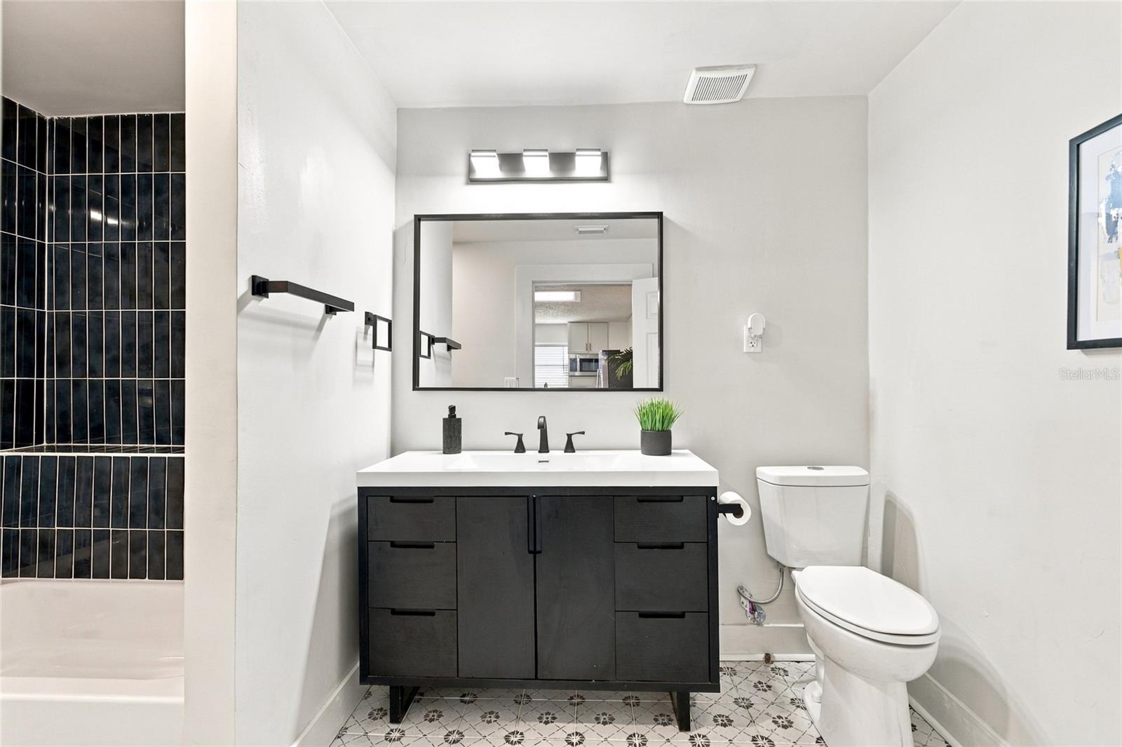 2217 CORRINE ST — photo 30