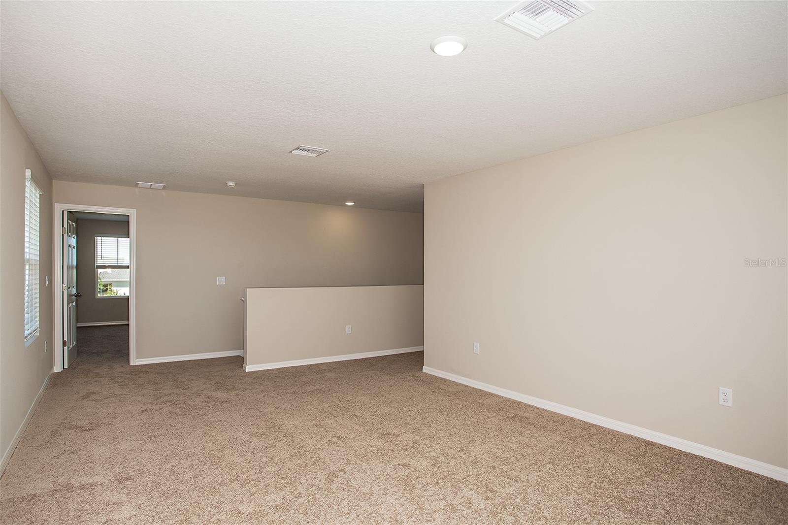 36668 THORNHEDGE DR — photo 20