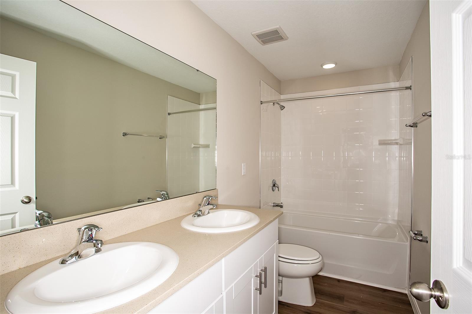 36668 THORNHEDGE DR — photo 19