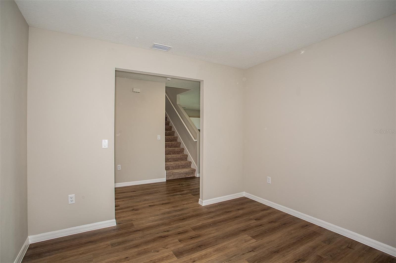 36668 THORNHEDGE DR — photo 22
