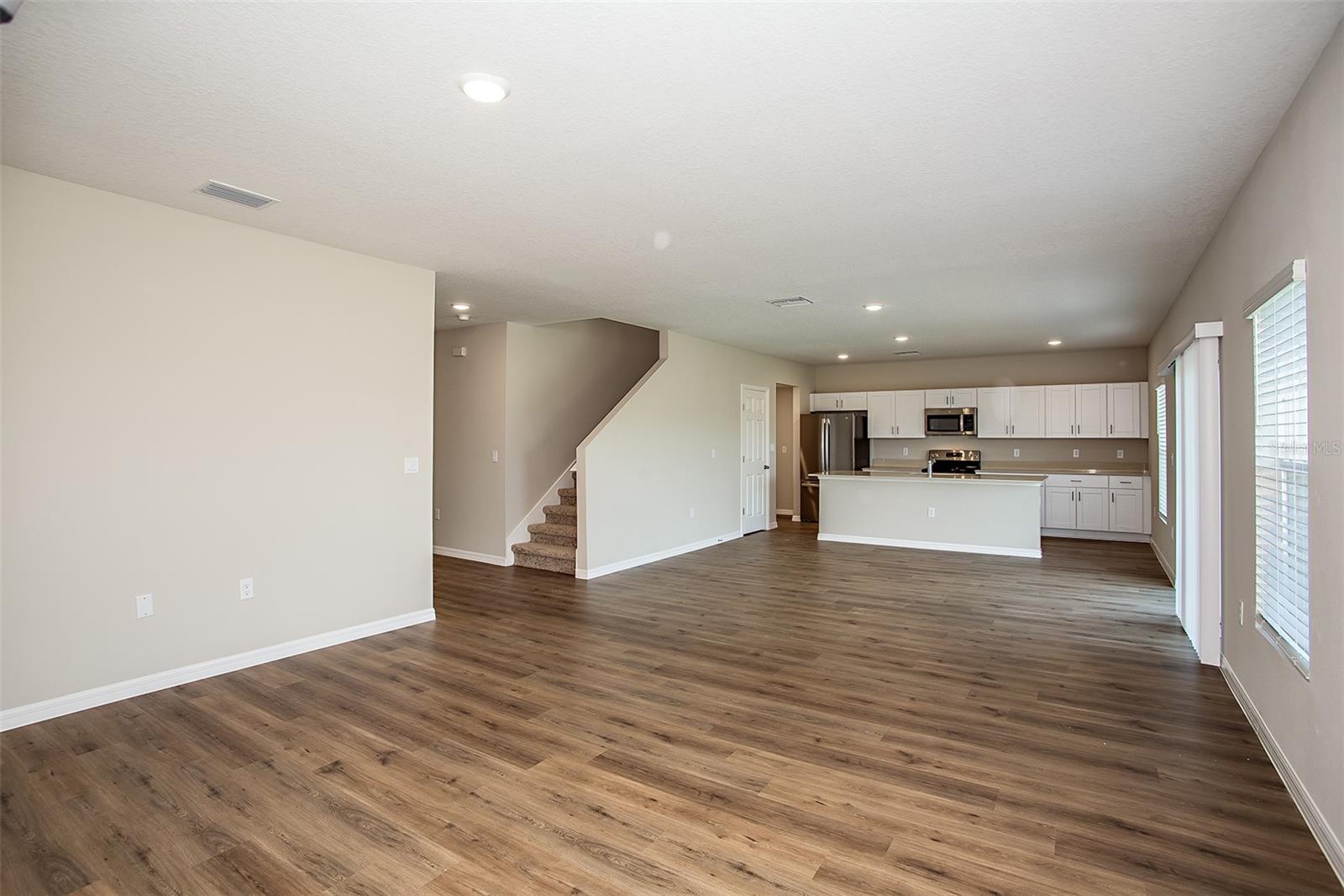 36668 THORNHEDGE DR — photo 11