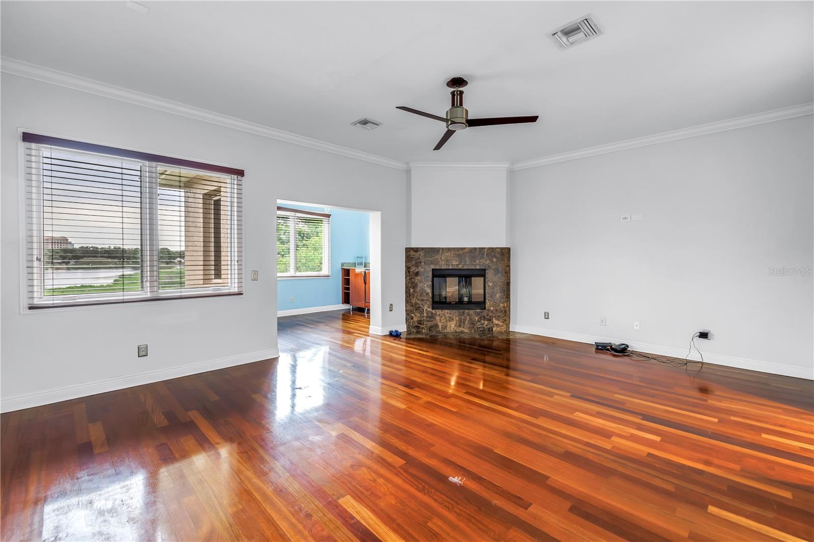 651 SAXONY BLVD — photo 15